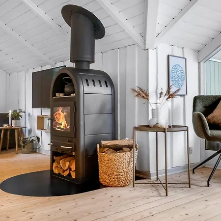 Ejla - 600m From The Sea By Interhome